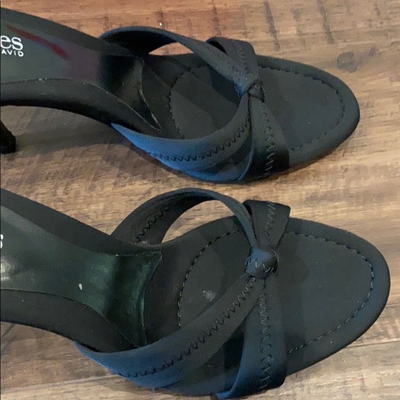 Charles David low black heel - Picture 9 of 13